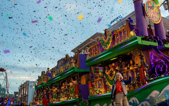 The Universal Mardi Gras Parade, mardi gras at theme parks, mardi gras celebrations, universal resort orlando, universal studios orlando, universal orlando resort
