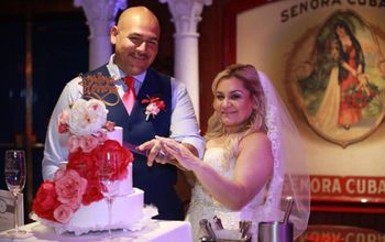 surprise wedding on Carnival Freedom