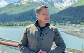 Jeff Corwin, nature cruises in Alaska, specialty cruises in Alaska, Alaska cruises, Princess Cruises