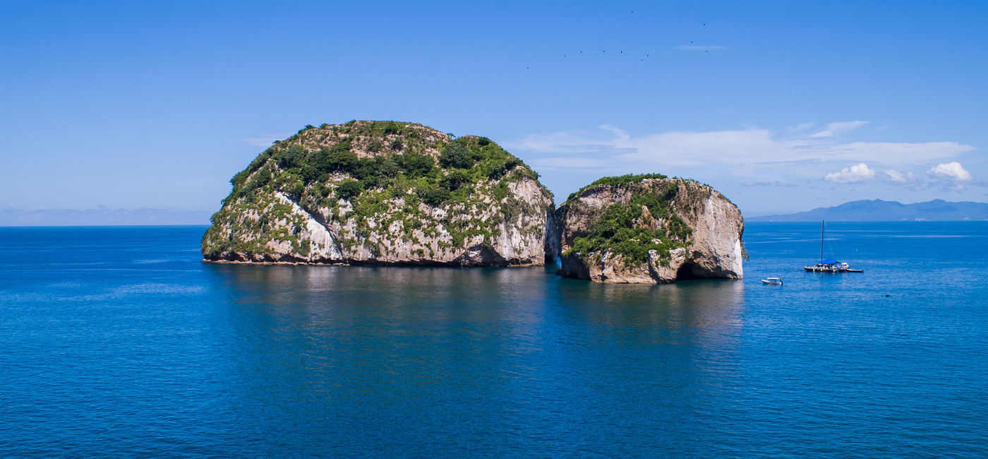 Image: Los Arcos National Park, near Puerto Vallarta. (photo via Puerto Vallarta Tourism Board) ((photo via Puerto Vallarta Tourism Board))