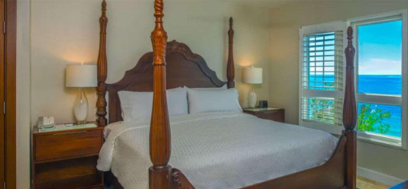 Image: Dutch Beachfront One Bedroom Butler Suite with Balcony Tranquility Soaking Tub (Courtesy of Sandals Hotels & Resorts) (Sandals Resorts)