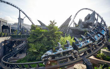 Jurassic World VelociCoaster.