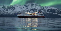 Hurtigruten, northern lights, aurora borealis, Norway, cruise, expedition, Arctic