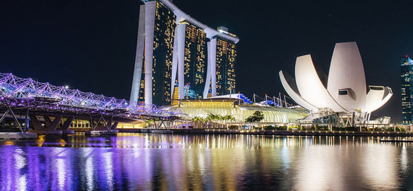Image: PHOTO: Marina Bay in Singapore. (photo via Flickr/Leonid Iaitskyi)