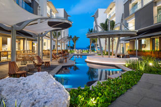 La Quinta Avenida at Catalonia Grand Costa Mujeres All Suites & Spa