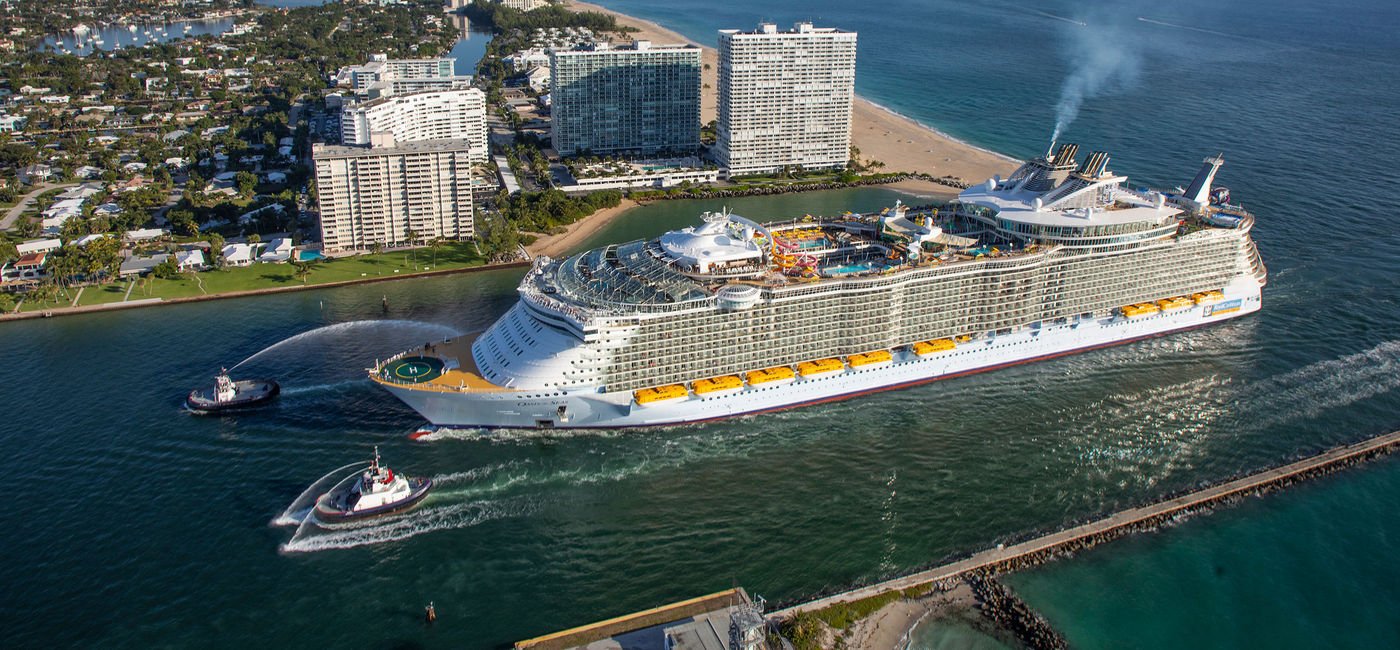 Image: Royal Caribbean's Oasis of the Seas. (photo courtesy Royal Caribbean)