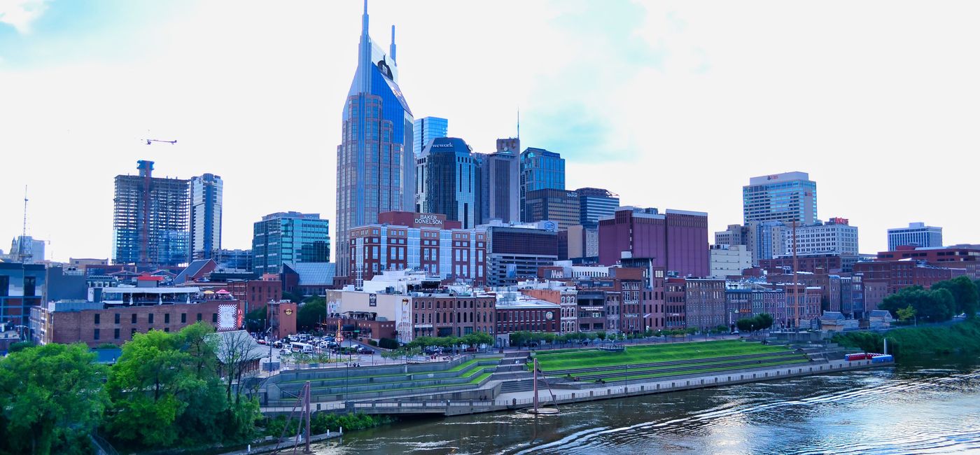 Image: FOTO: Panorámica de Nashville desde el puente de peatones John Seigenthaler. (Foto de Emily Krause)