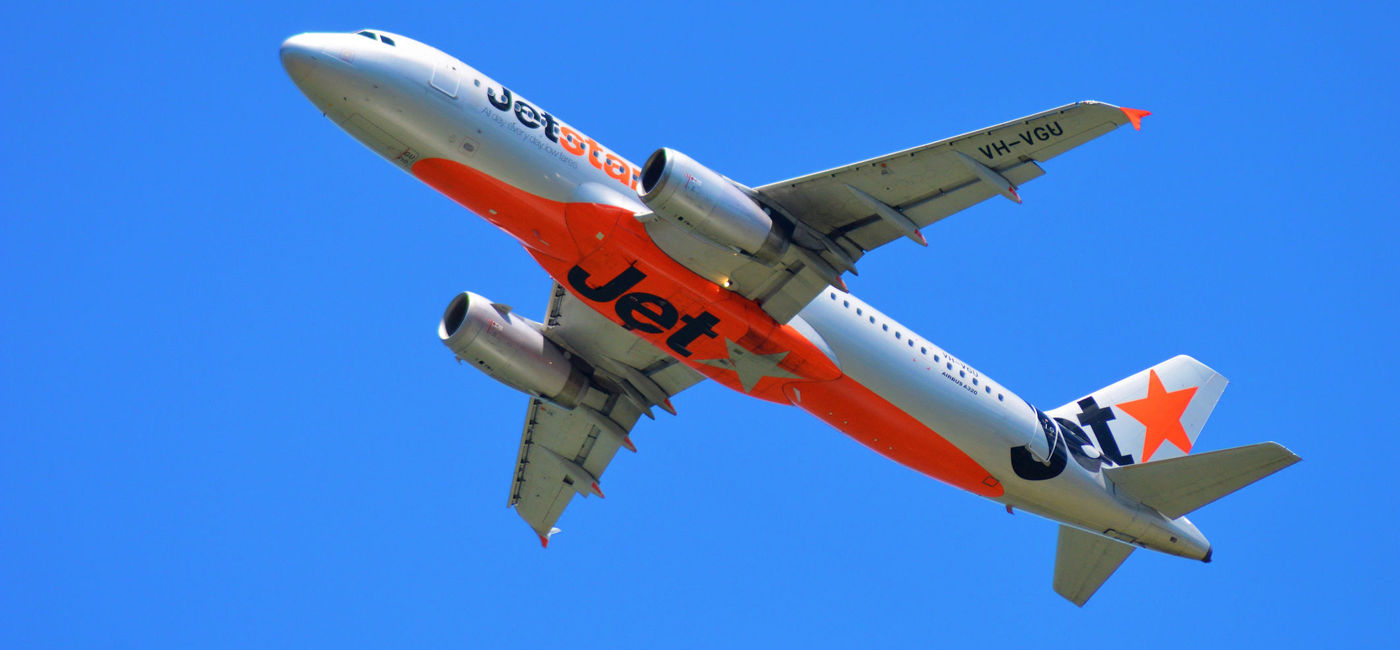 Image: Jetstar A320 taking off (photo via Rusell Hendry / iStock Editorial / Getty Images Plus)