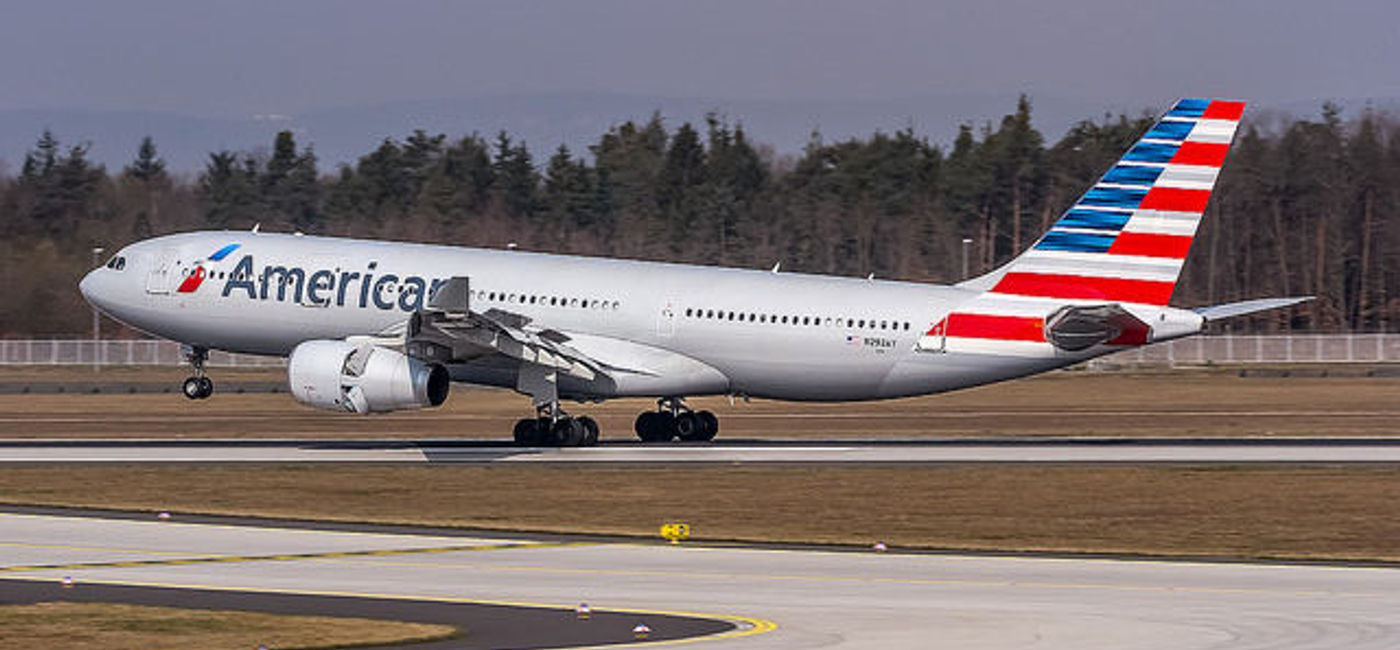 Image: PHOTO: American Airlines has given its pilots and flight attendants a raise.  (photo via Flickr/Oliver Holzbauer)