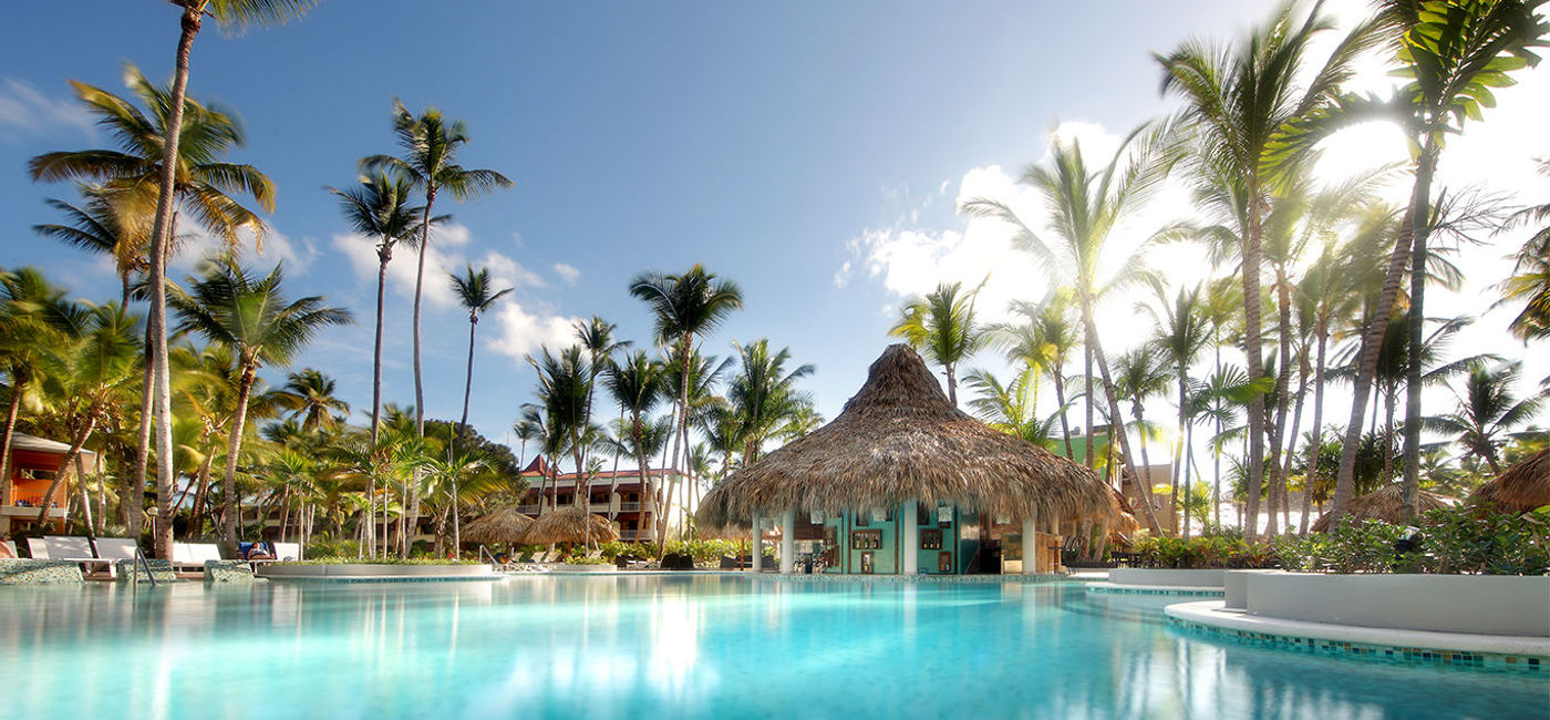 Image: Pool at the Grand Palladium Bávaro Suites Resort & Spa (photo courtesy Palladium Hotel Group)