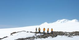Quark Expeditions, helicopter tours, Antarctica expedition, helicopters in Antarctica, helicopter, polar expedition