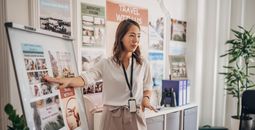Travel advisor sharing information
