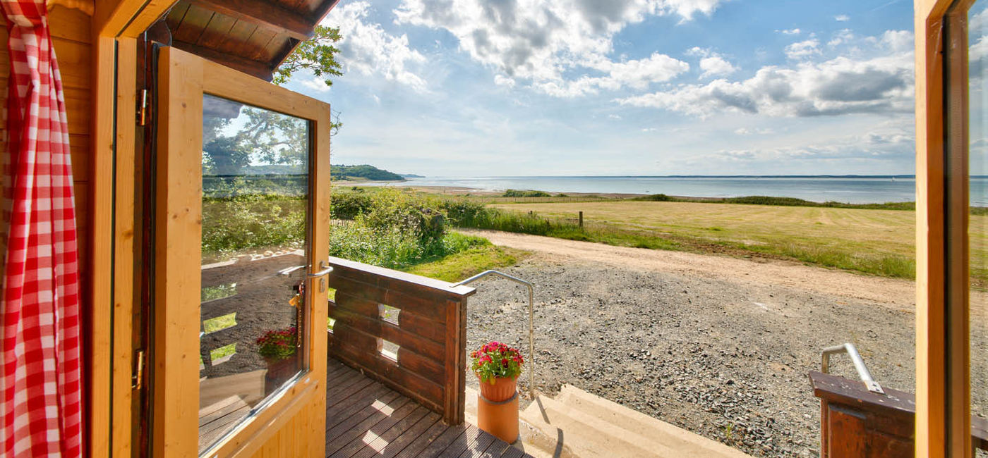 Image: PHOTO: With views like that, who needs an iPad? (Photo courtesy of TripAdvisorRentals) (TripAdvisor Rentals)