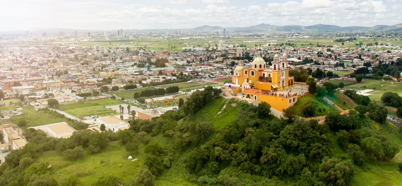 Image: In the Magic Towns of Mexico, travelers enjoy the legendary culture and history of the country. (iStock / Getty Images Plus /  Orbon Alija)