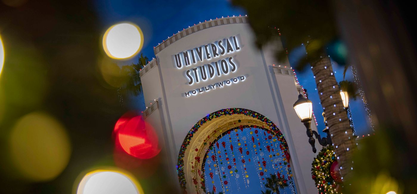 Image: Universal Studios Hollywood's Christmas festivities. (photo via Universal Studios Hollywood Media)