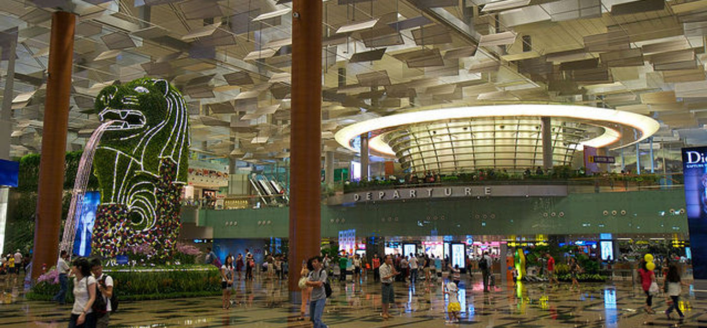 Image: PHOTO: Changi Airport, Singapore. (photo via Flickr/Nan-Cheng Tsai)