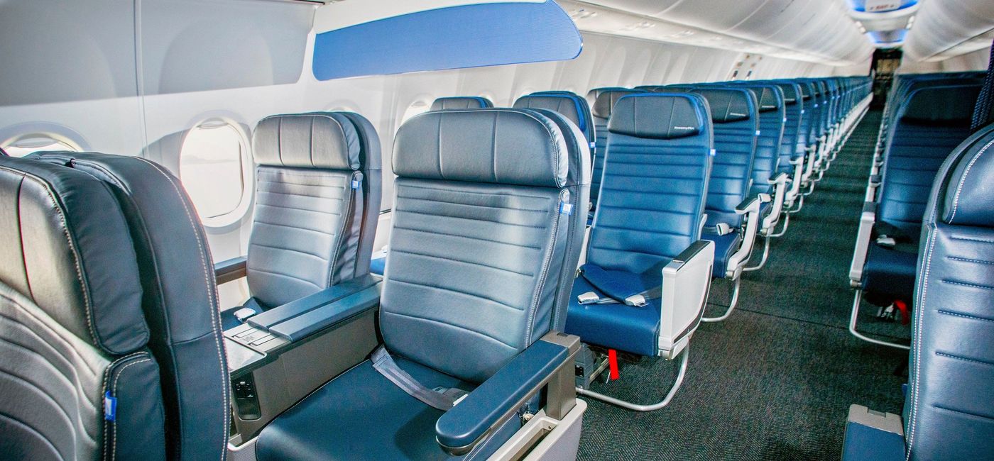 Image: PHOTO: Interior of United 737 MAX 9. (photo via United Hub) (United Airlines)