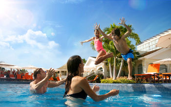 Kids & Teens Stay Free: Palace Resorts