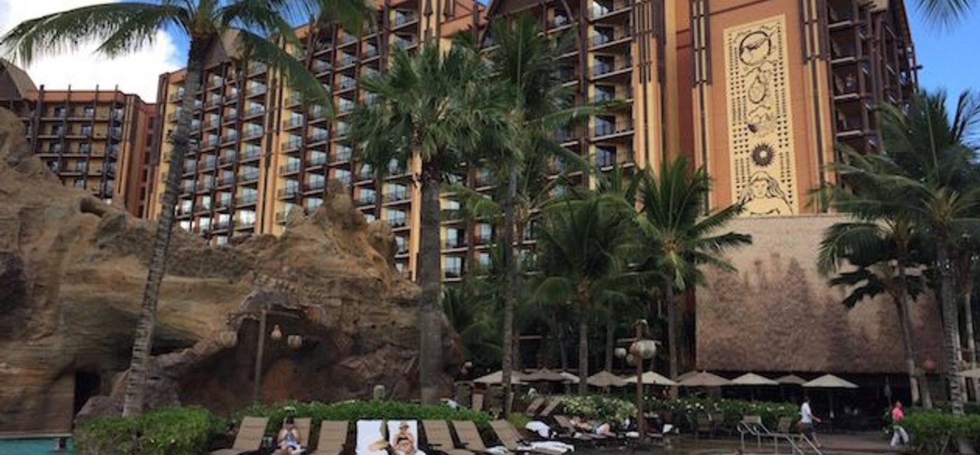 Image: PHOTO: Building and pool view at Aulani, a Disney Resort and Spa in Oahu. (photo by Will McGough)