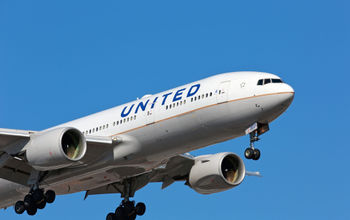 United Airlines flight arriving in Chicago