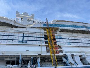 Icon in the shipyard