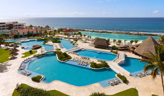 Hacienda Pool, Hard Rock Hotel Riviera Maya