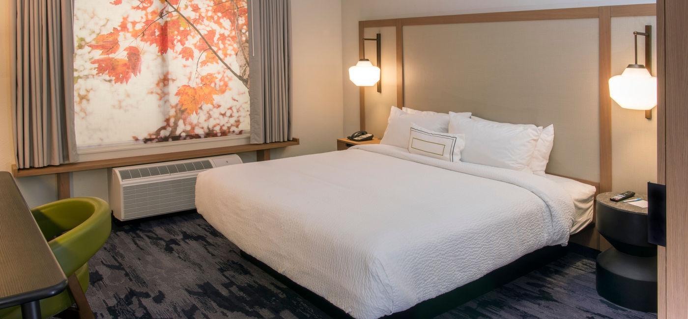 Image: PHOTO: The new-look Fairfield by Marriott guestroom. (photo courtesy of Fairfield by Marriott)