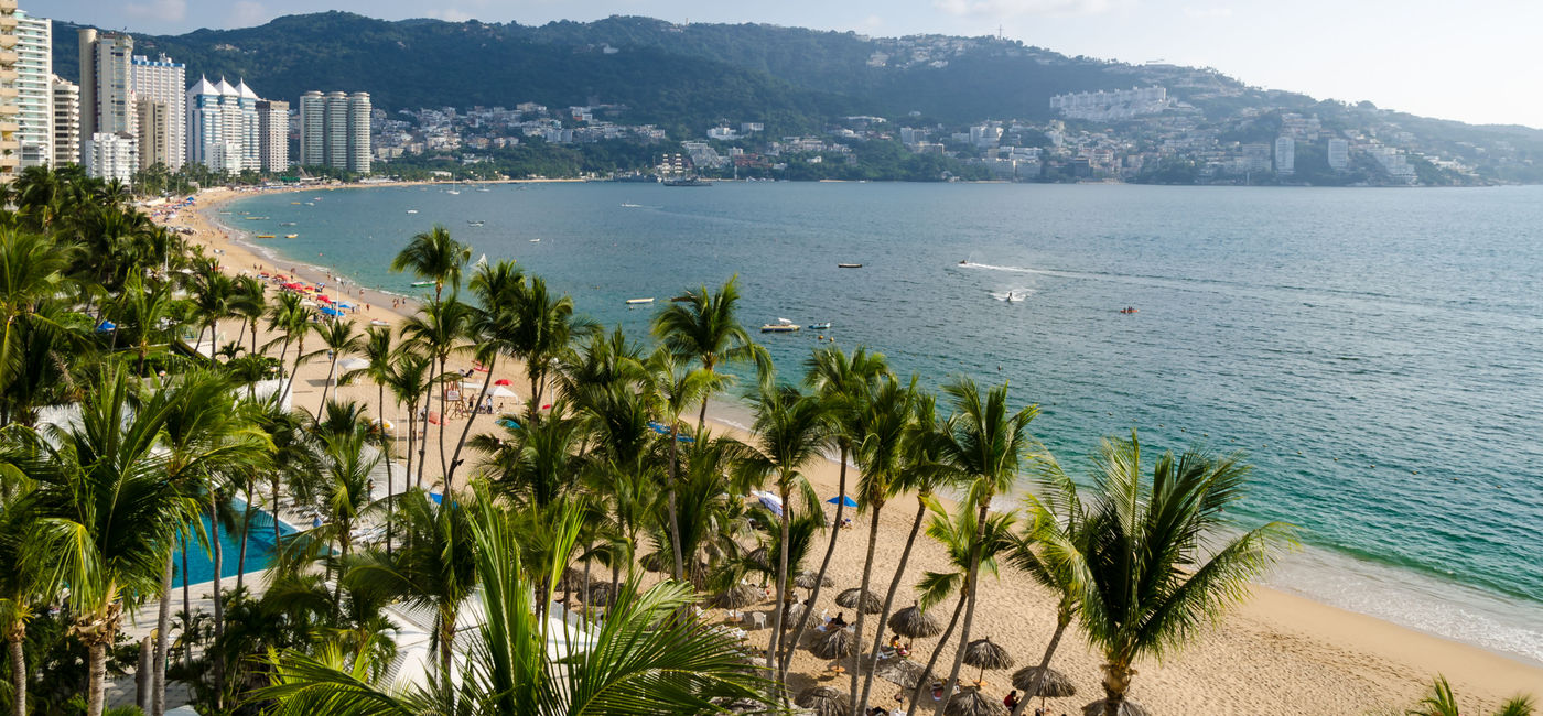 Image: Acapulco beach in Mexico. (Photo Credit: rafal_kubiak / iStock / Getty Images Plus)