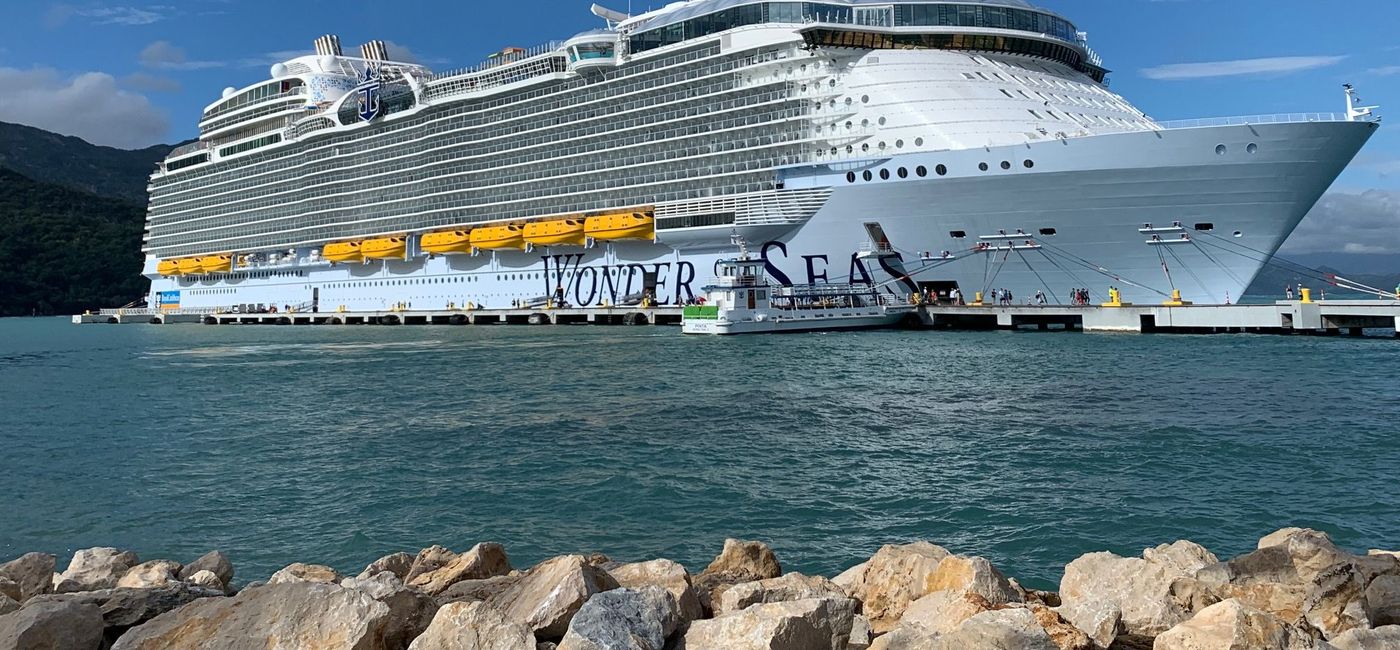 Image: Royal Caribbean's Wonder of the Seas. (photo via Bruce Parkinson)