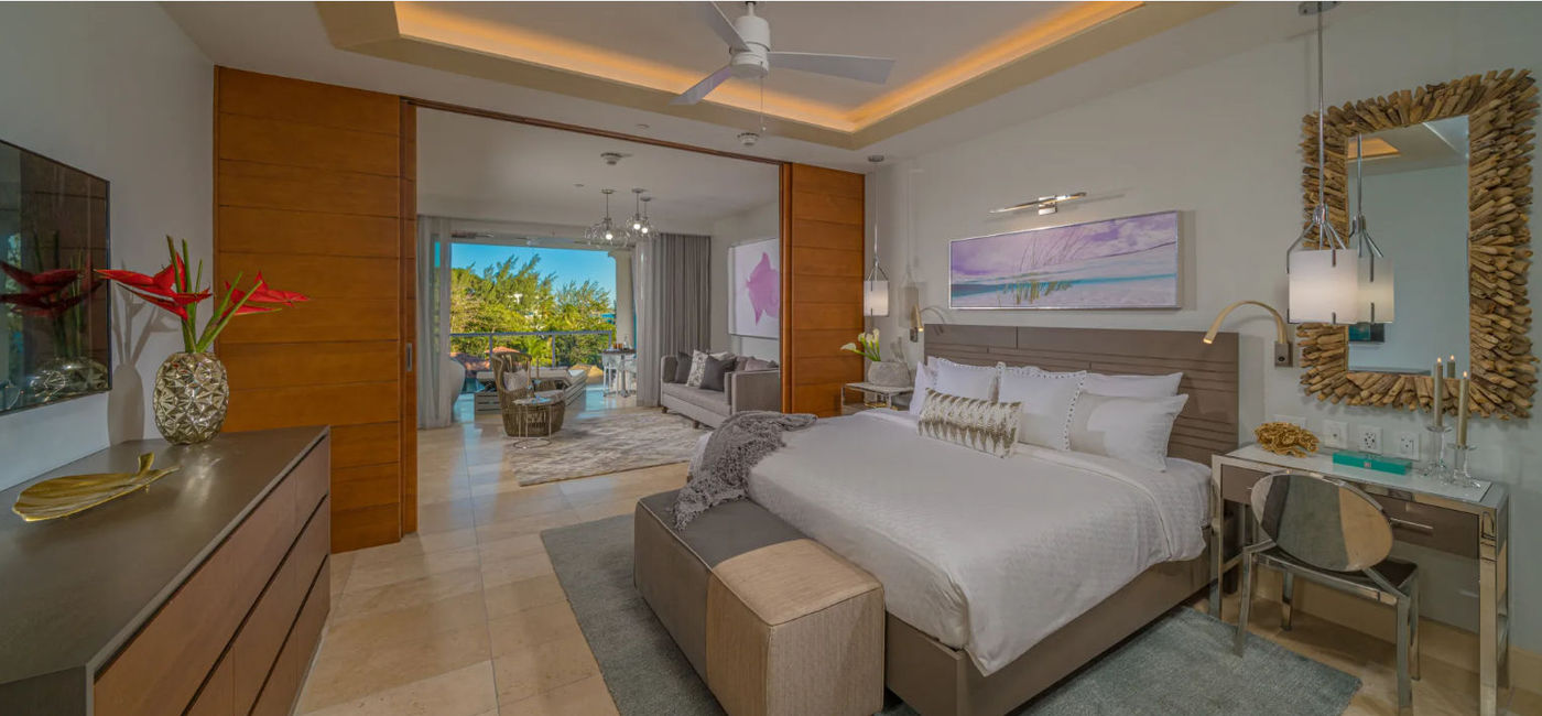 Image: Royal Seaside Crystal Lagoon Penthouse One Bedroom Oceanview Butler Suite w/ Balcony Tranquility Soaking Tub (Courtesy of Sandals Resorts)