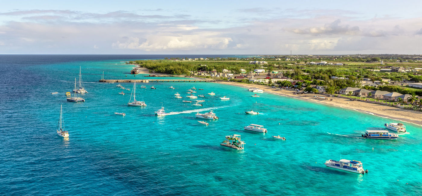 Image: New luxury resorts are coming to the Turks and Caicos. (eyfoto/iStock/Getty Images Plus)