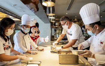 Mickey, Disney, VoluntEARS, kitchen, chef, food, meals