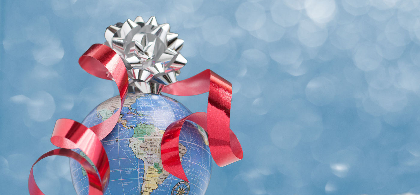 Image: Gift of travel (photo courtesy AmyKerk/iStock / Getty Images Plus)