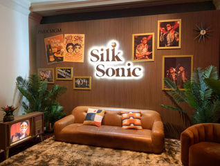 Silk Sonic Photo Corner, Park MGM Las Vegas