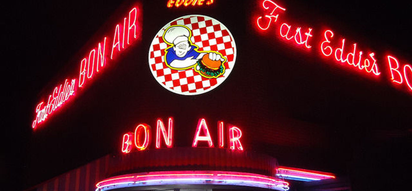Image: PHOTO: Fast Eddie's in Illinois. (photo by Worldwide Scott)
