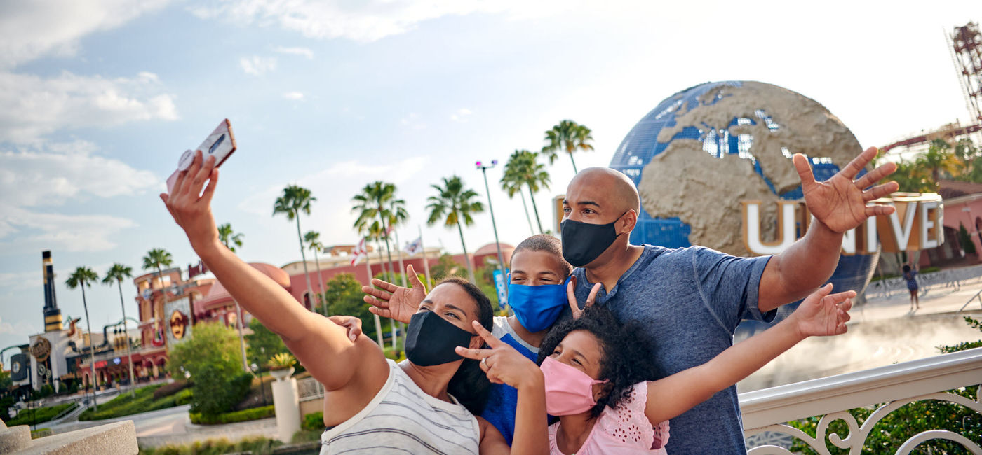 Image: Family at Universal Orlando Resort. (photo via Universal Orlando Resort Media)