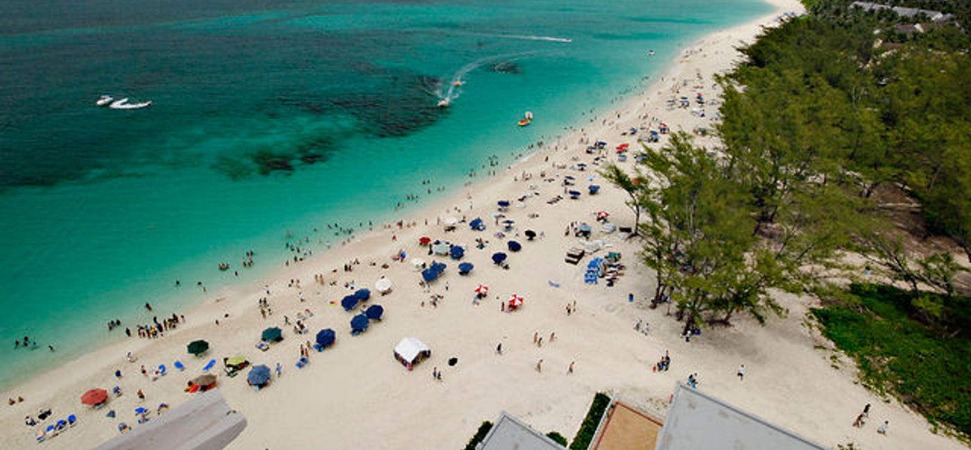 Image: PHOTO: The beach in Nassau. (photo via Flickr/Aaron Headly) 