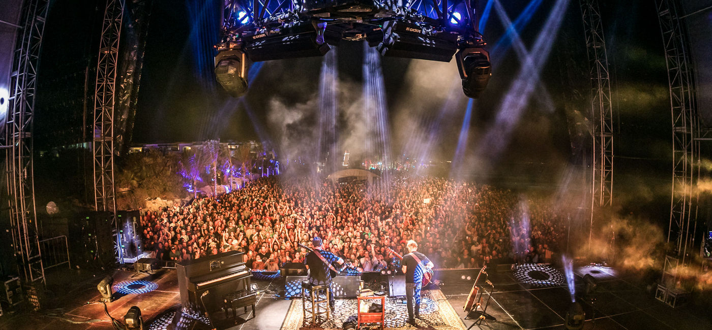Image: Dave Matthews and Tim Reynolds perform at Moon Palace Cancun during their destination event. (photo courtesy of Palace Resorts/photo credit: Shore Fire Media) (Photo Credit: Dave Matthews & Tim Reynolds, Shore Fire Media)