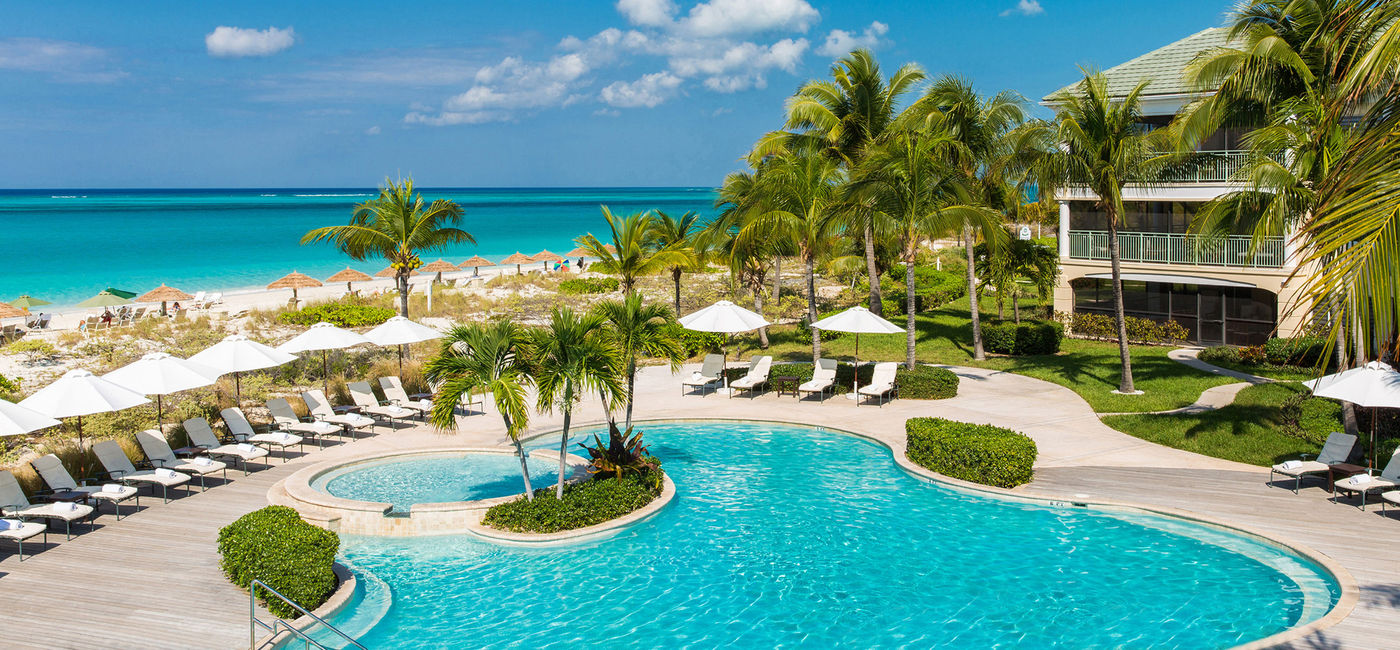 Image: Shot of the pool and beach at The Sands at Grace Bay. (photo via The Sands at Grace Bay)