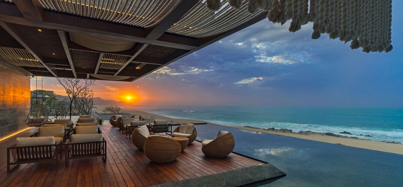 Image: Find luxury in Los Cabos. (photo via Los Cabos Tourism Board)