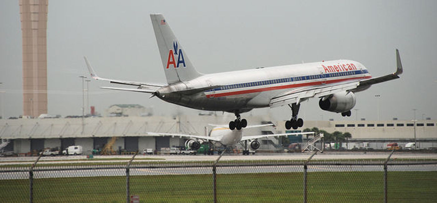 Image: PHOTO: An American Airlines Boeing 757 taking off from Miami International Airport. (photo via Flickr/Aero Icarus)