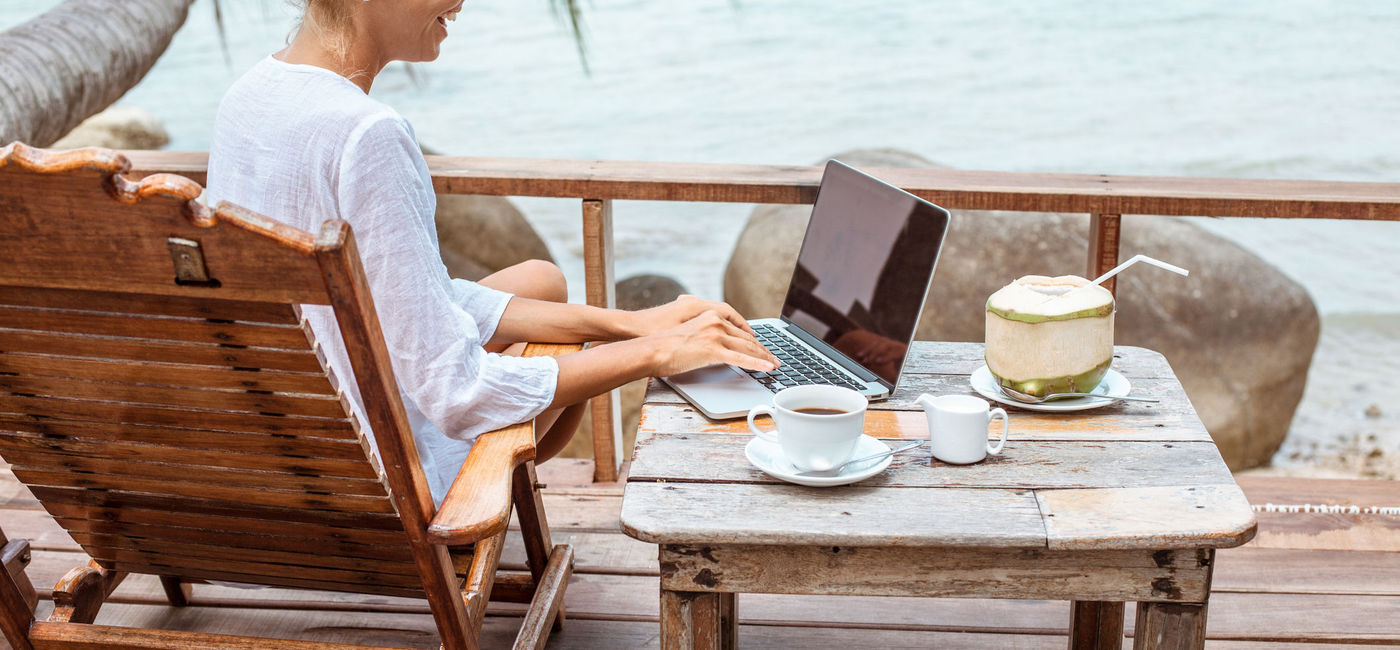 Image: As business travel lags, companies can focus on attracting bleisure travelers. (Photo via iStock/Getty Images E+/Jasmina007)