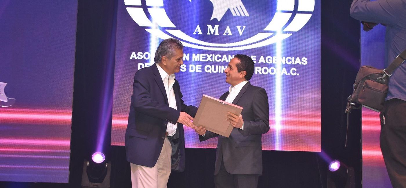 Mexico Travel Agencies Recognize President of the Xcaret Group