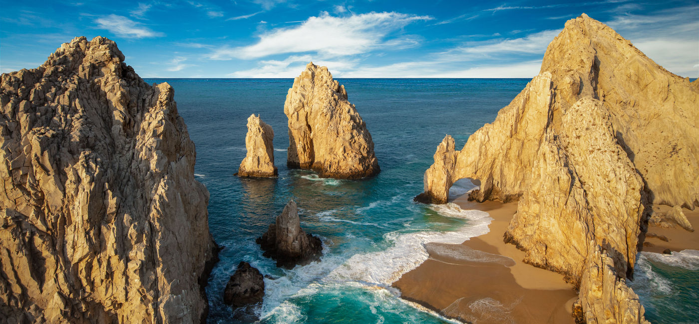 Image: The Arch of Cabo San Lucas. (photo via Los Cabos Tourism Board)