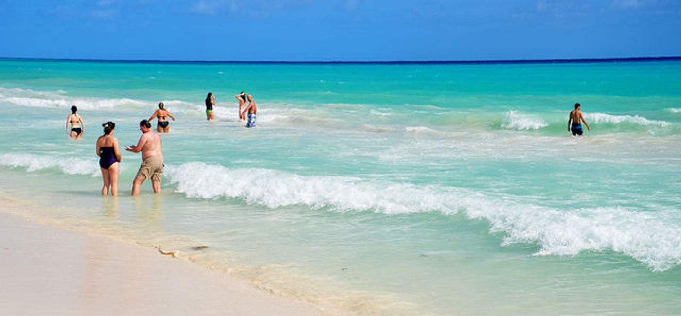 Image: PHOTO: The beach at Hotel Iberostar Quetzal (Photo via Flickr/Christian Córdova)