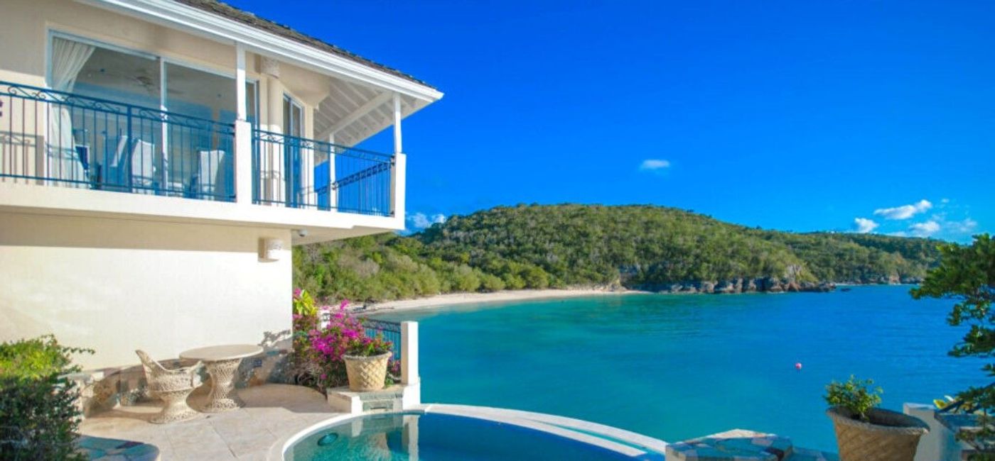Image: Villas of Distinction offers up to 50% off regular rates at select Antigua Villas (Courtesy of Villas of Distinction)