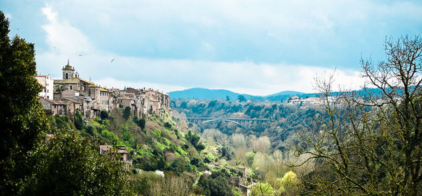 Image: PHOTO: It’ll be a breeze to get people to visit your very own castle in beautiful Blera. (Photo via Flickr/Robin) 