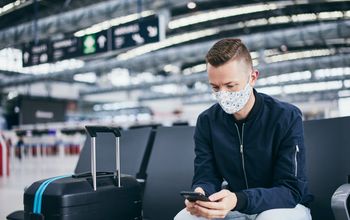 Wearing a mask while traveling at the airport
