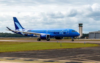 Breeze, Breeze Airways, Airbus, A220-300, plane, aircraft