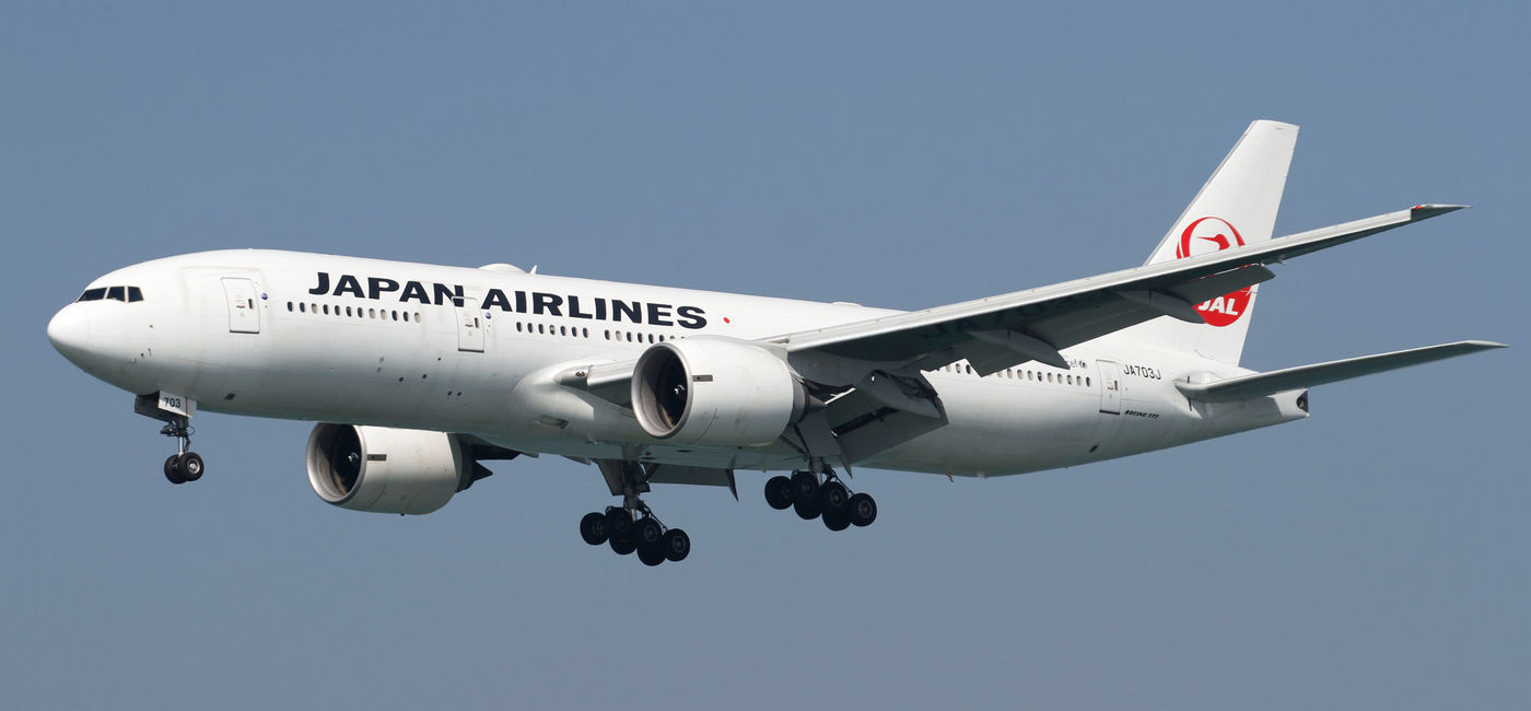 Image: Japan Airlines Boeing 777. (photo via Kristian1108/iStock Editorial/Getty Images Plus)